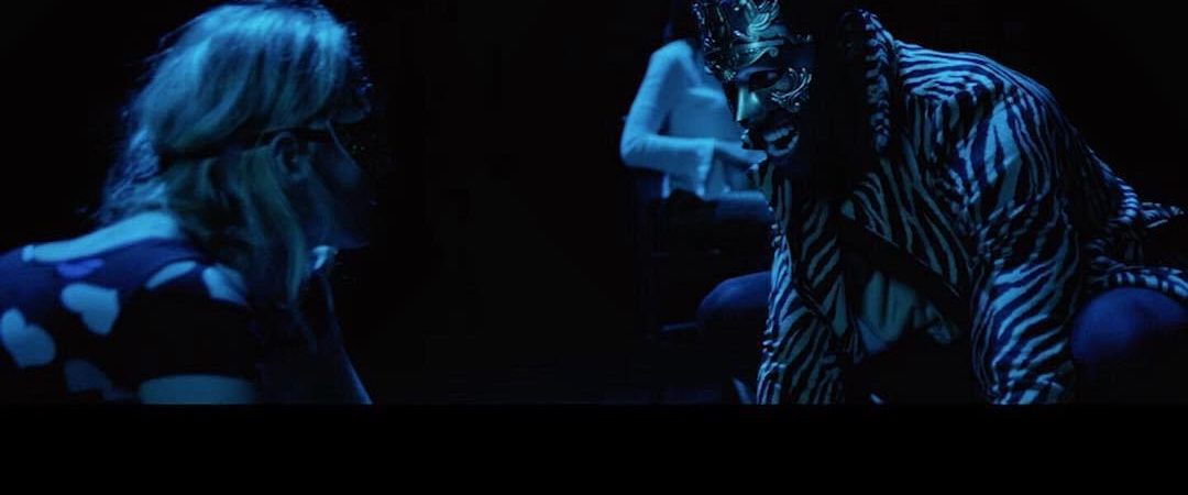 Unmasked background