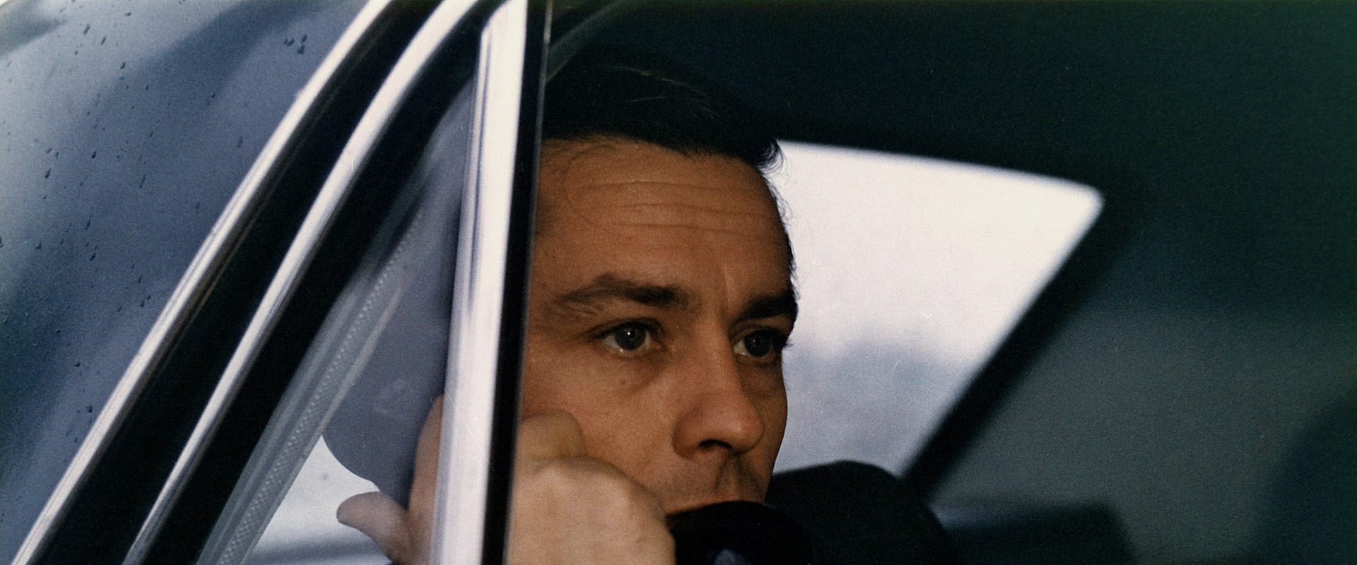 Un Flic background