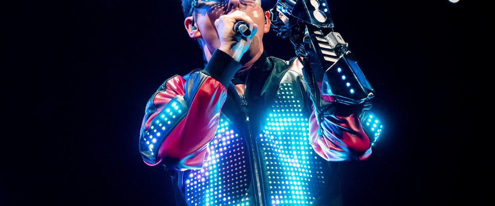 Muse: Simulation Theory background