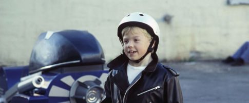 Superbabies: Baby Geniuses 2 background