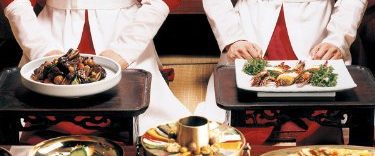 Le Grand Chef background