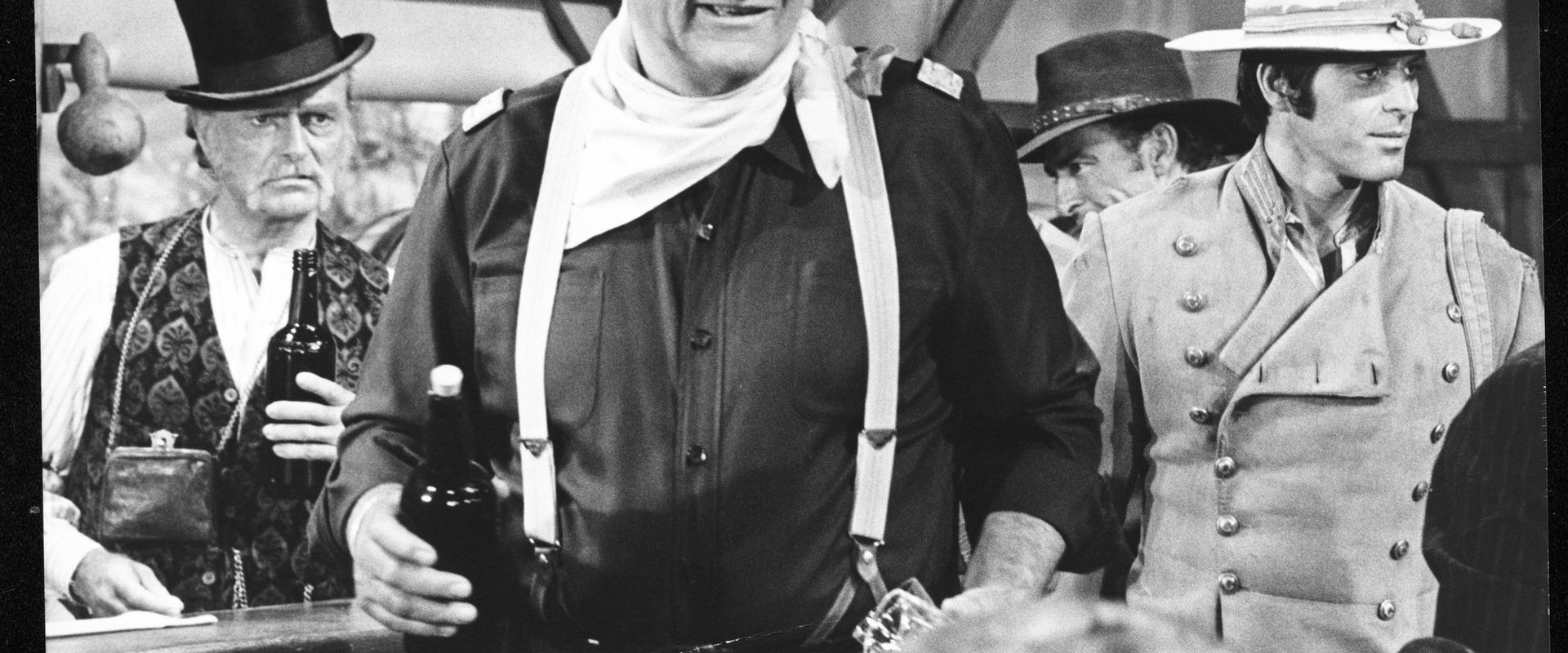 Rio Lobo background