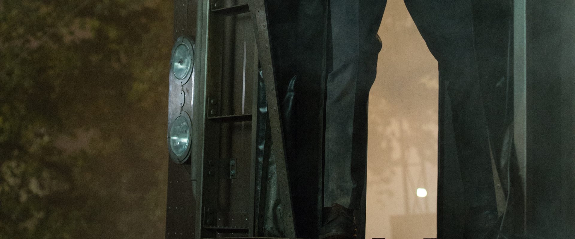 The Commuter background