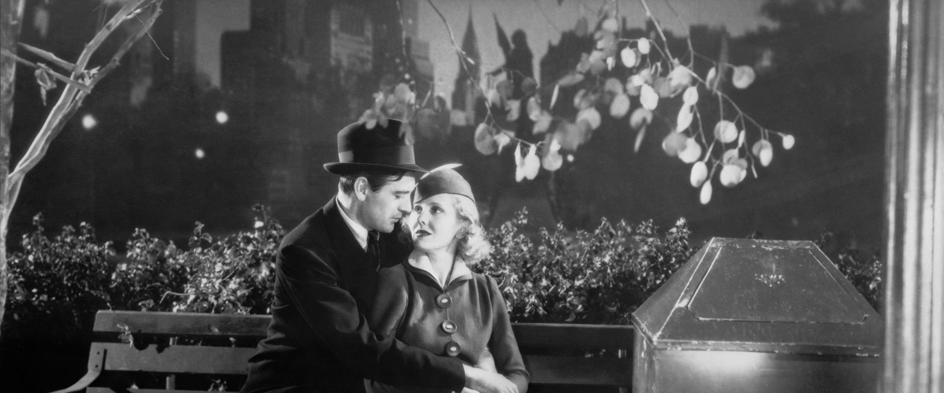 Mr. Deeds Goes to Town background