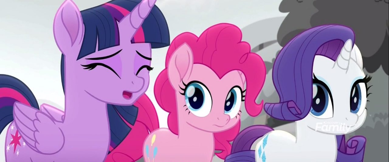 My Little Pony: Rainbow Roadtrip background