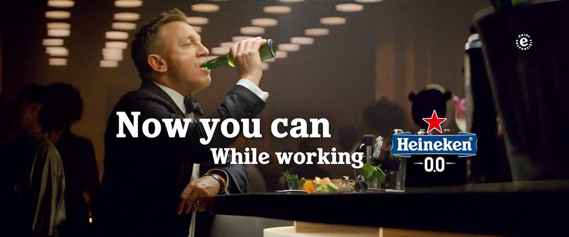 Daniel Craig vs James Bond background