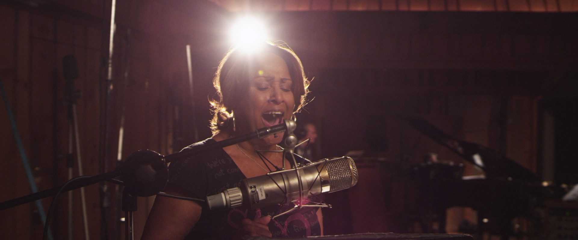 20 Feet from Stardom background