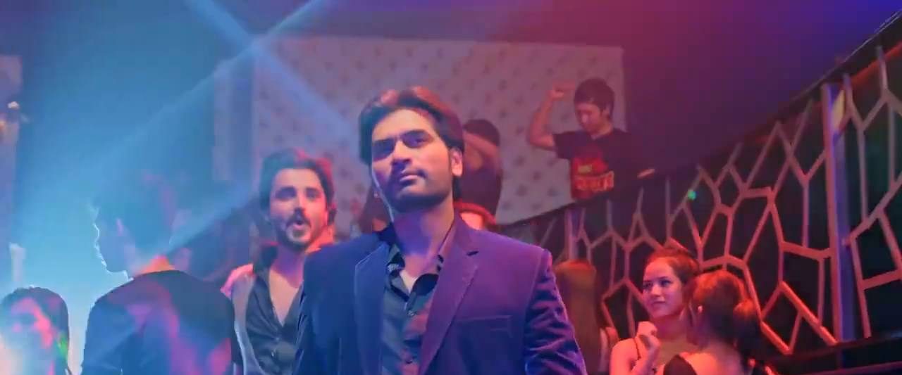 Jawani Phir Nahi Ani background