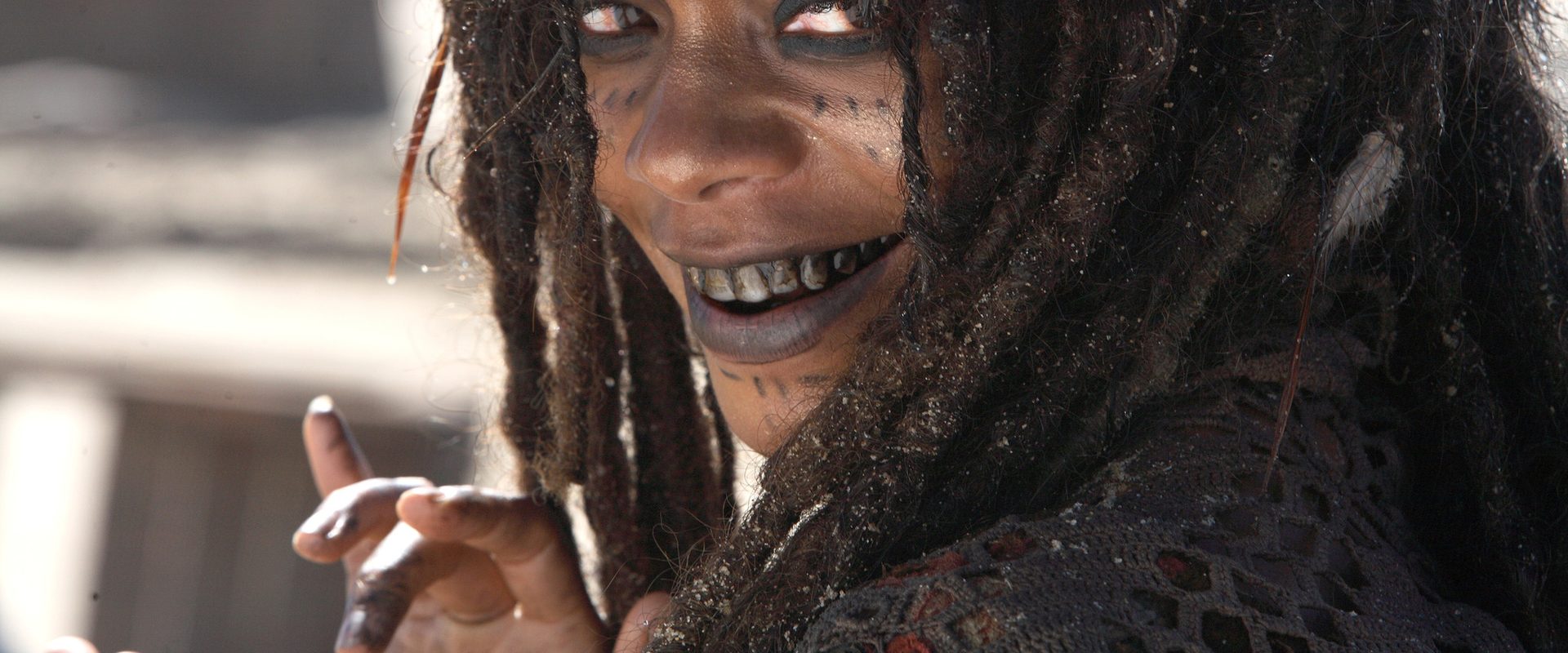 Pirates of the Caribbean: At World's End background