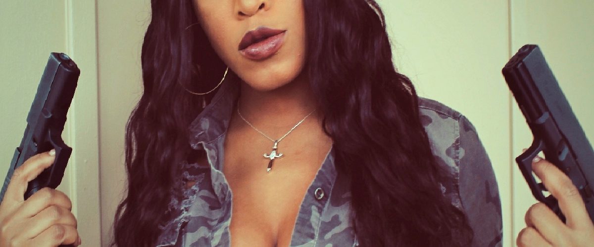 Queen of the Trap House 2: Taking the Throne background
