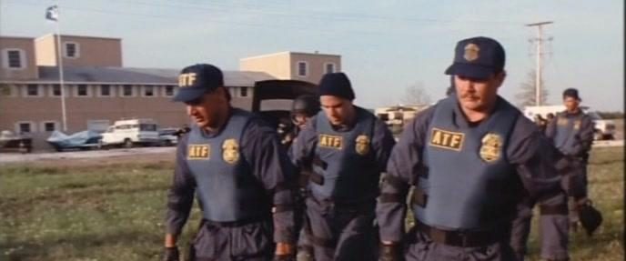 In the Line of Duty: Ambush in Waco background