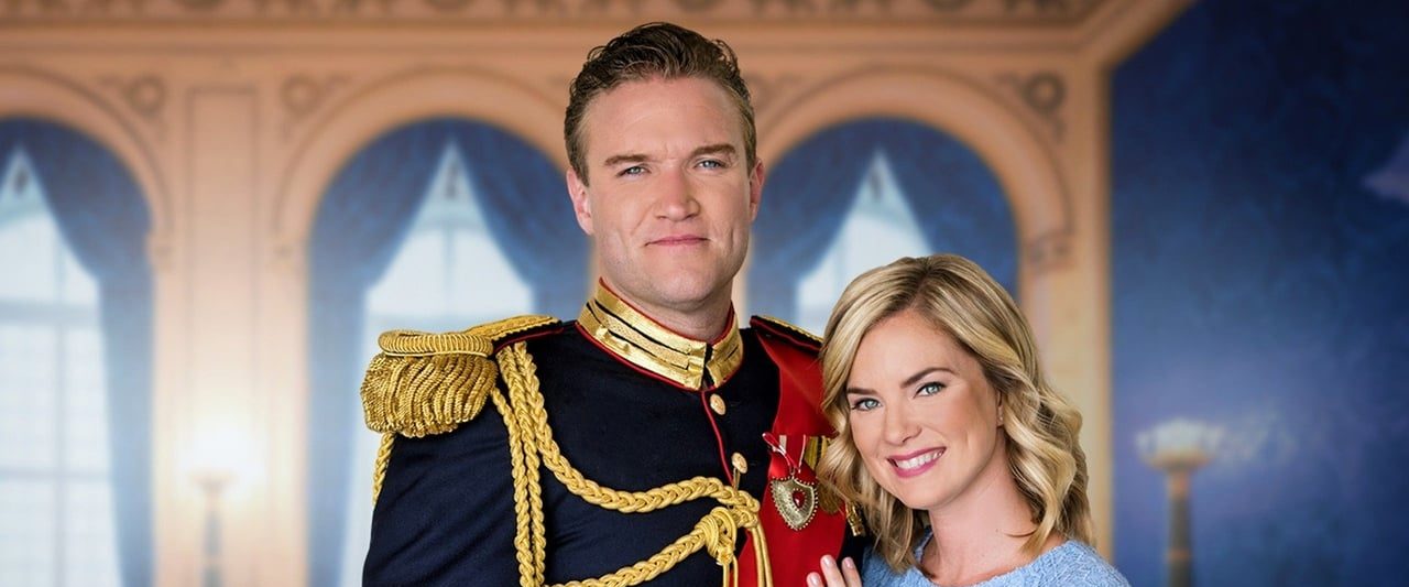 A Christmas in Royal Fashion background