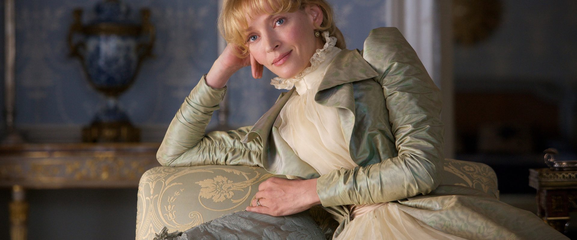 Bel Ami background