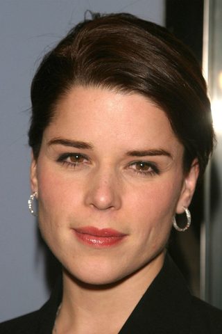 Neve Campbell, photo 1 of 3