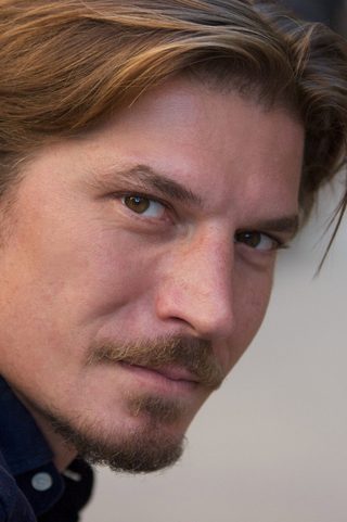Luka Peros, photo 1 of 3