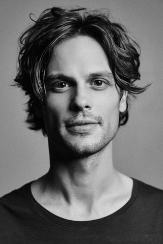 Matthew Gray Gubler, photo 1 of 3