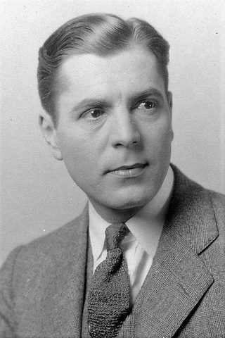 Warner Baxter, photo 3 of 3
