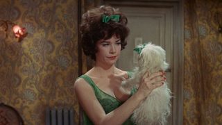 Irma la Douce still 5