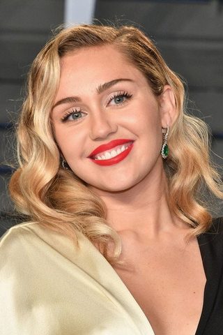 Miley Cyrus, photo 1 of 3
