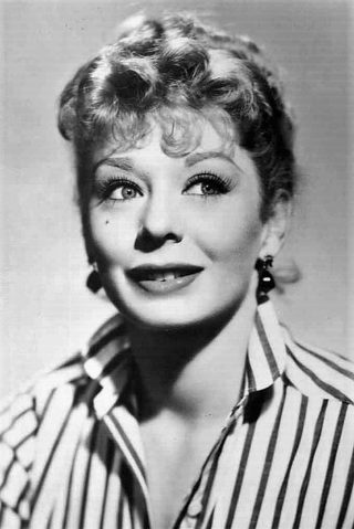 Gwen Verdon, photo 2 of 3