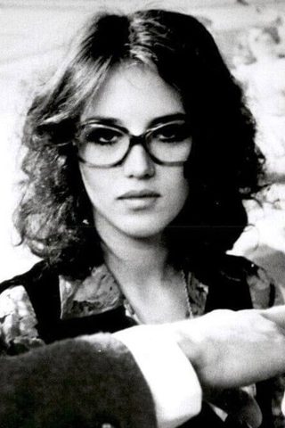 Isabelle Adjani, photo 2 of 3