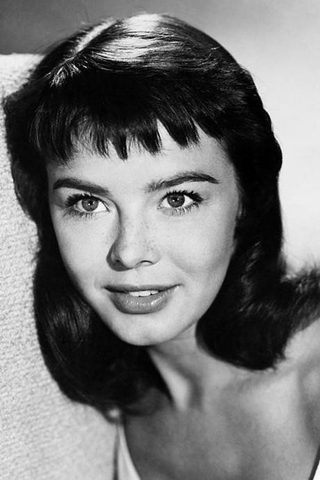 Janet Munro, photo 1 of 3
