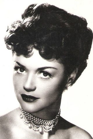 Simone Simon, photo 1 of 3