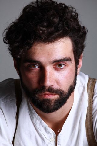 Alec Secareanu, photo 1 of 3