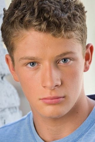 Brett Dier, photo 3 of 3