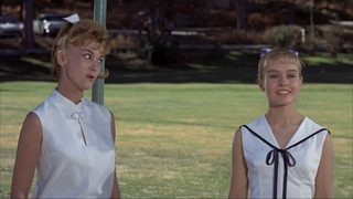 13 Frightened Girls still 3