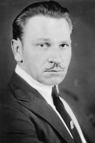 Wallace Beery, photo 2 of 3