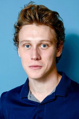 George MacKay, photo 2 of 3