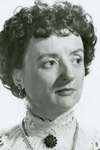 Mildred Natwick, photo 1 of 3