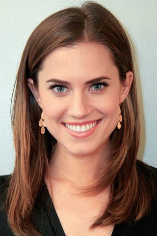 Allison Williams, photo 1 of 3