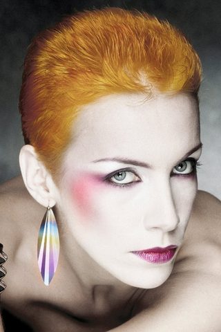 Annie Lennox, photo 2 of 3