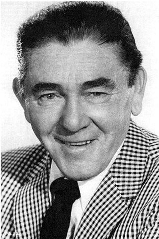 Moe Howard, photo 3 of 3