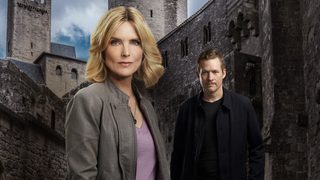 Past Malice: An Emma Fielding Mystery still 3