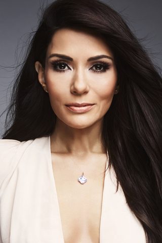 Marisol Nichols, photo 1 of 3