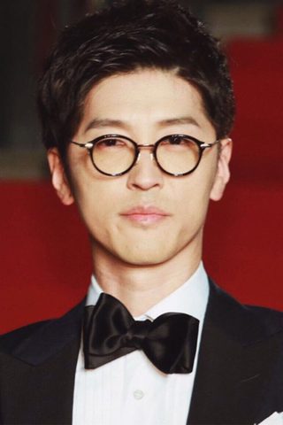 Takahiro Sakurai, photo 2 of 3