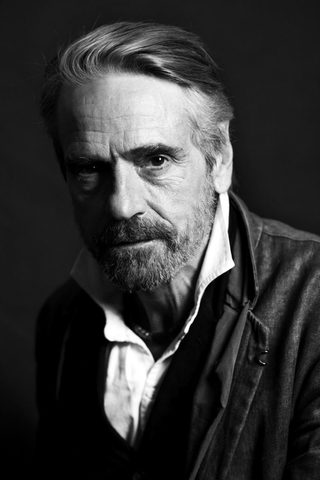 Jeremy Irons, photo 2 of 3