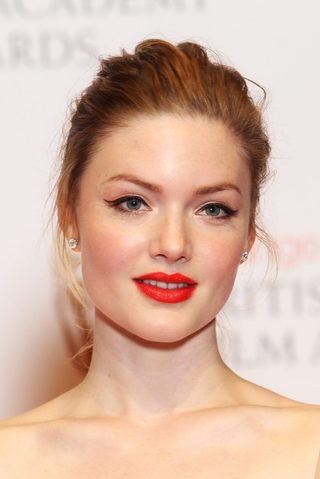 Holliday Grainger, photo 1 of 3