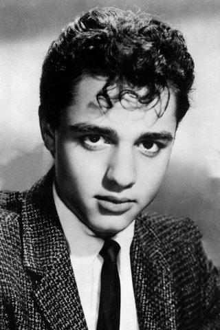 Sal Mineo, photo 2 of 3
