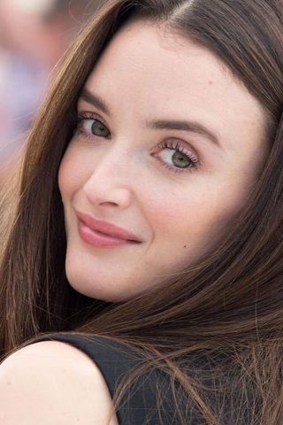 Charlotte Le Bon, photo 3 of 3