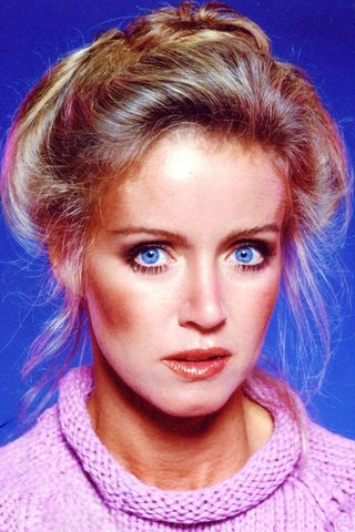 Donna Mills, photo 3 of 3