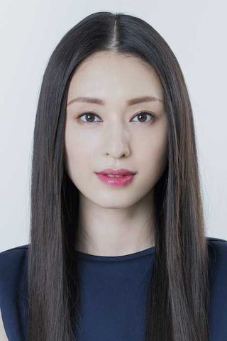 Chiaki Kuriyama, photo 3 of 3