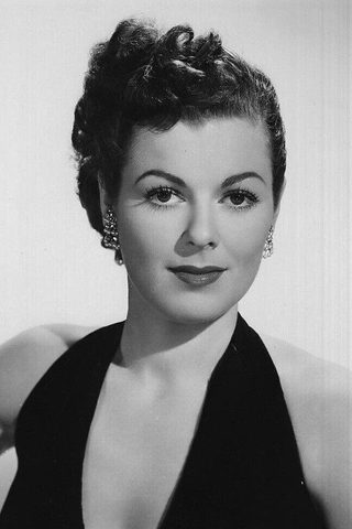 Barbara Hale, photo 1 of 3