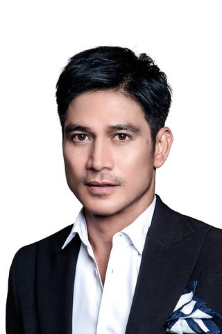 Piolo Pascual, photo 1 of 3