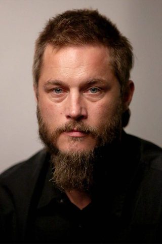 Travis Fimmel, photo 2 of 3