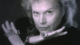 Mucho Mucho Amor: The Legend of Walter Mercado still 4