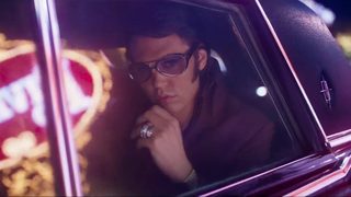 Elvis still 3
